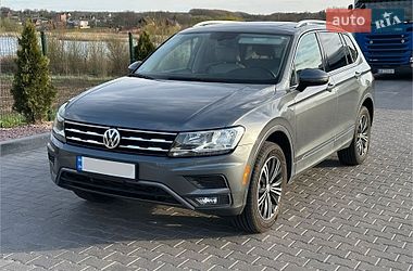 Внедорожник / Кроссовер Volkswagen Tiguan Allspace 2018 в Виннице