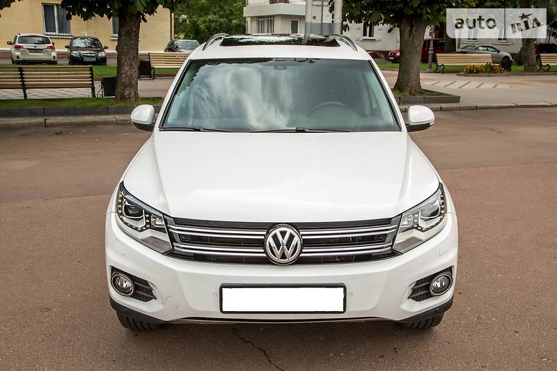 Внедорожник / Кроссовер Volkswagen Tiguan 2013 в Хмельницком