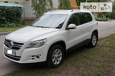 Позашляховик / Кросовер Volkswagen Tiguan 2011 в Запоріжжі