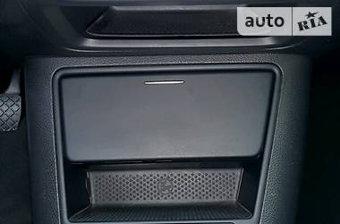 Позашляховик / Кросовер Volkswagen Tiguan 2012 в 