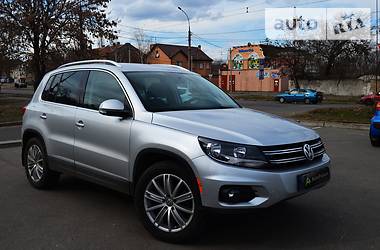 Внедорожник / Кроссовер Volkswagen Tiguan 2011 в Николаеве