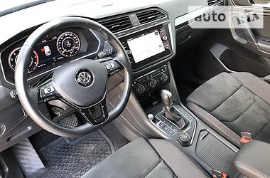 Позашляховик / Кросовер Volkswagen Tiguan 2018 в Чернівцях
