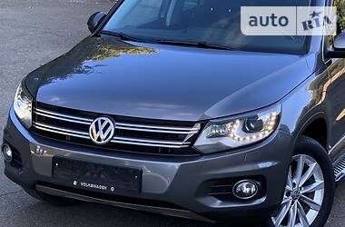 Позашляховик / Кросовер Volkswagen Tiguan 2014 в Одесі