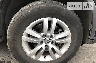 Позашляховик / Кросовер Volkswagen Tiguan 2015 в 