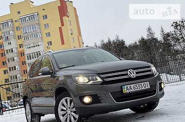 Внедорожник / Кроссовер Volkswagen Tiguan 2014 в Киеве