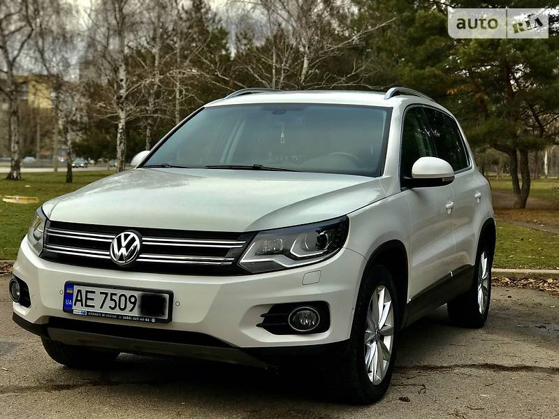 Внедорожник / Кроссовер Volkswagen Tiguan 2012 в Днепре