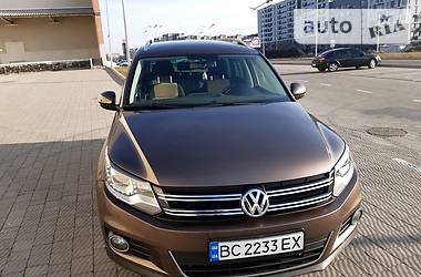 Внедорожник / Кроссовер Volkswagen Tiguan 2014 в Львове