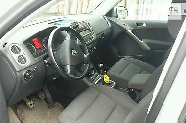 Позашляховик / Кросовер Volkswagen Tiguan 2008 в 