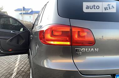 Внедорожник / Кроссовер Volkswagen Tiguan 2015 в Сумах