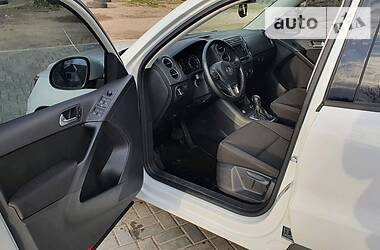 Позашляховик / Кросовер Volkswagen Tiguan 2017 в 