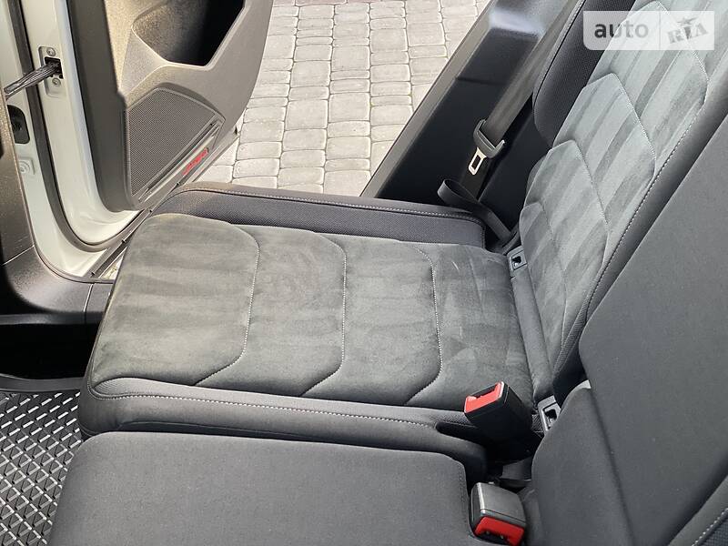 Позашляховик / Кросовер Volkswagen Tiguan 2016 в Рівному