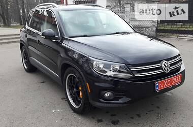 Позашляховик / Кросовер Volkswagen Tiguan 2013 в 