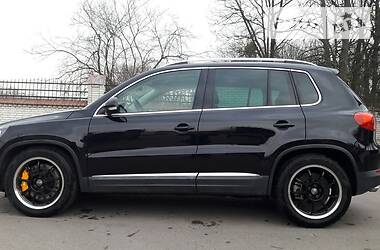Позашляховик / Кросовер Volkswagen Tiguan 2013 в 