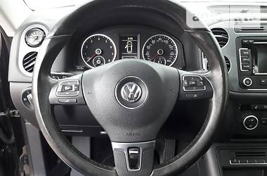 Позашляховик / Кросовер Volkswagen Tiguan 2013 в 
