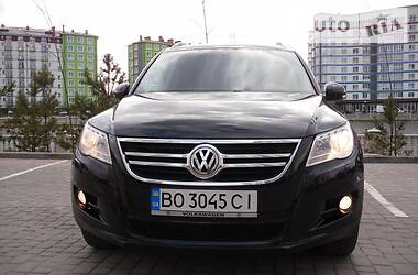 Внедорожник / Кроссовер Volkswagen Tiguan 2009 в 