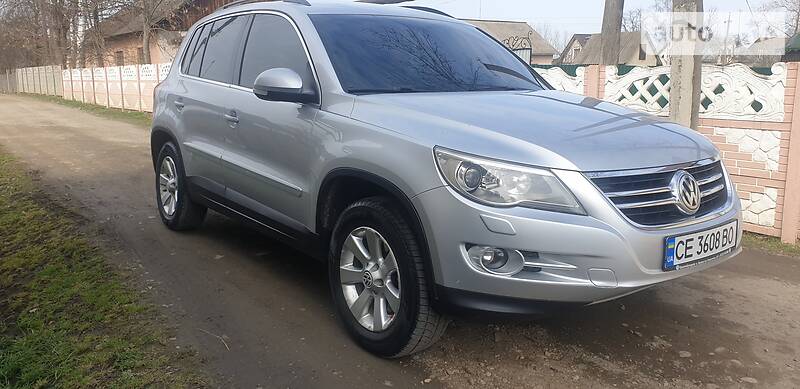 Позашляховик / Кросовер Volkswagen Tiguan 2008 в Чернівцях