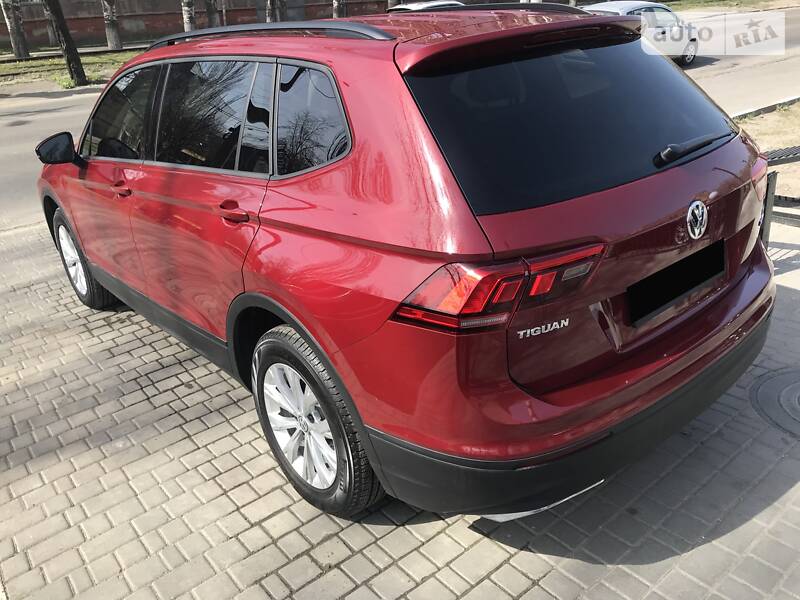 Позашляховик / Кросовер Volkswagen Tiguan 2018 в Одесі