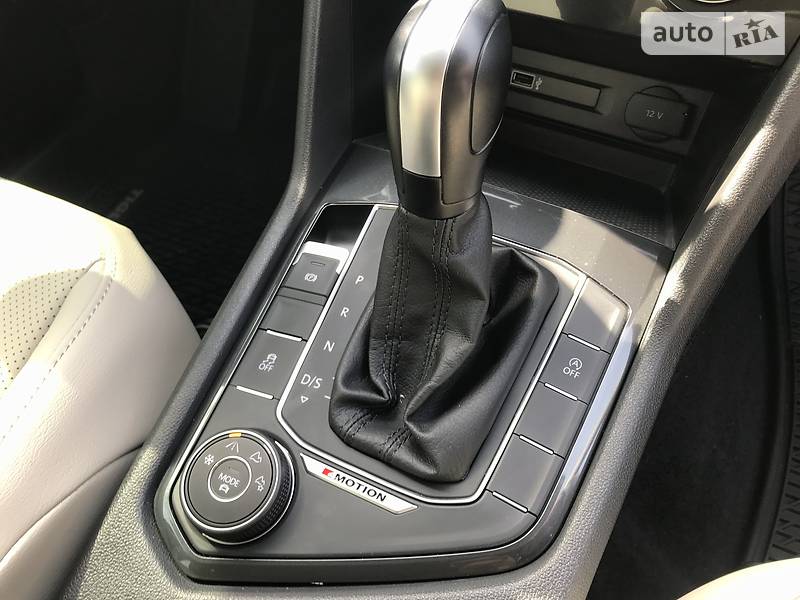 Позашляховик / Кросовер Volkswagen Tiguan 2018 в Одесі