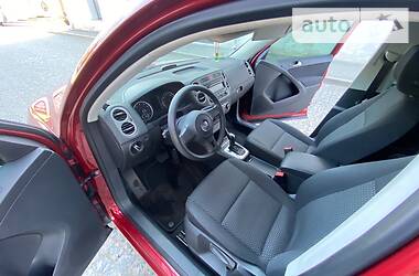 Позашляховик / Кросовер Volkswagen Tiguan 2011 в 