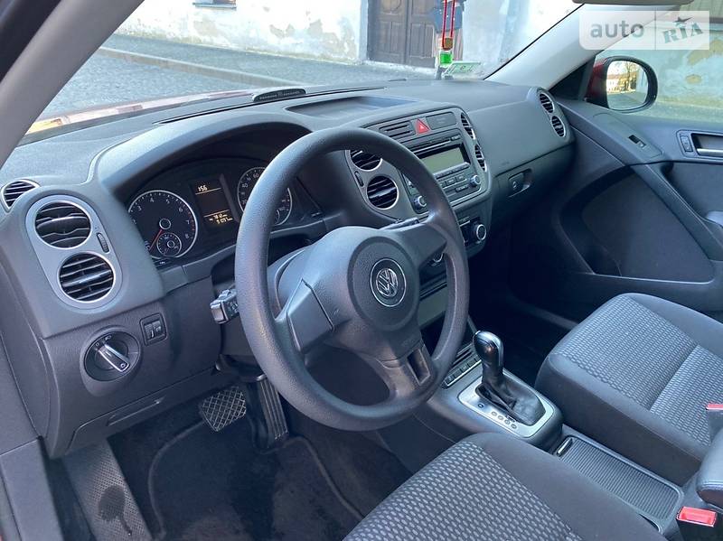 Позашляховик / Кросовер Volkswagen Tiguan 2011 в Луцьку