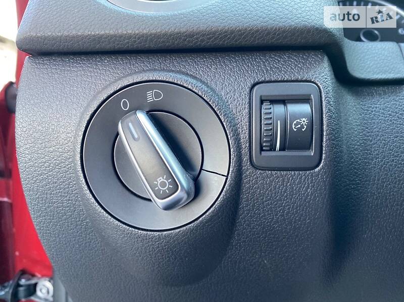 Позашляховик / Кросовер Volkswagen Tiguan 2011 в Луцьку