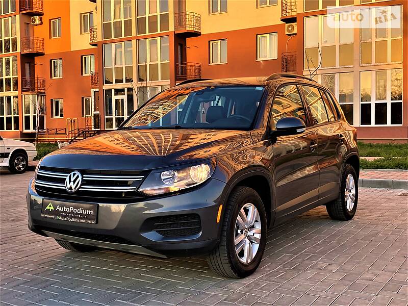 Позашляховик / Кросовер Volkswagen Tiguan 2016 в Херсоні