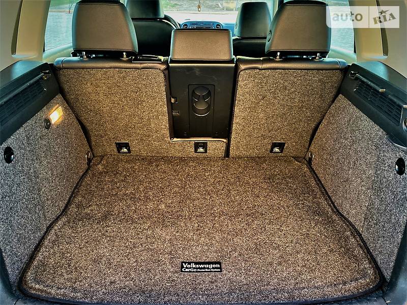Позашляховик / Кросовер Volkswagen Tiguan 2016 в Херсоні