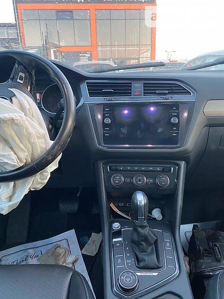 Позашляховик / Кросовер Volkswagen Tiguan 2018 в Львові