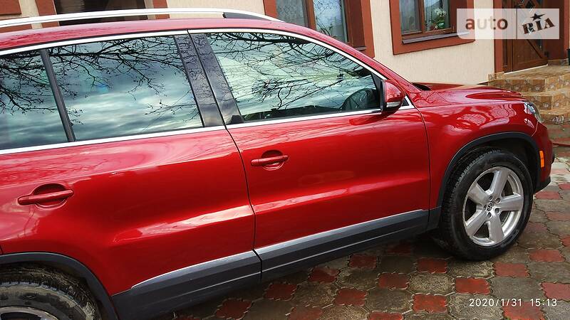 Позашляховик / Кросовер Volkswagen Tiguan 2012 в Новоселиці