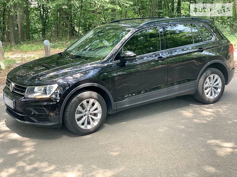 Позашляховик / Кросовер Volkswagen Tiguan 2017 в Києві