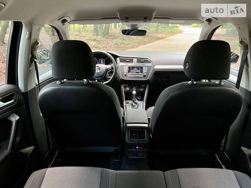 Позашляховик / Кросовер Volkswagen Tiguan 2017 в Києві