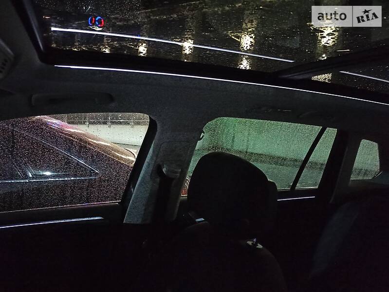 Позашляховик / Кросовер Volkswagen Tiguan 2016 в Чернівцях