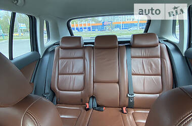 Позашляховик / Кросовер Volkswagen Tiguan 2009 в 