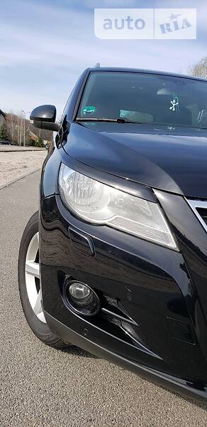 Позашляховик / Кросовер Volkswagen Tiguan 2010 в Дніпрі фото 16 Позашляховик / Кросовер Volkswagen Tiguan 2010 в Дніпрі