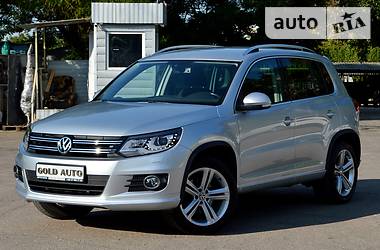 Позашляховик / Кросовер Volkswagen Tiguan 2013 в 