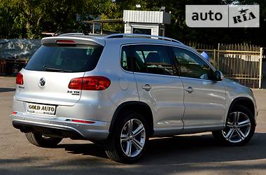 Позашляховик / Кросовер Volkswagen Tiguan 2013 в 