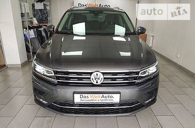 Внедорожник / Кроссовер Volkswagen Tiguan 2018 в Херсоне