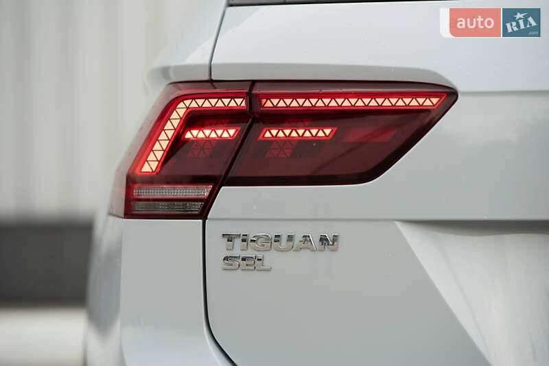 Внедорожник / Кроссовер Volkswagen Tiguan 2018 в Ровно