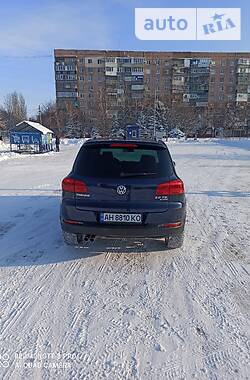 Внедорожник / Кроссовер Volkswagen Tiguan 2014 в Краматорске