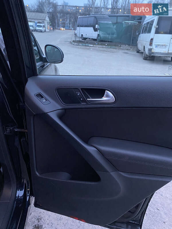 Позашляховик / Кросовер Volkswagen Tiguan 2017 в Києві