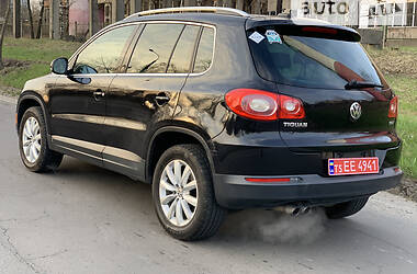 Позашляховик / Кросовер Volkswagen Tiguan 2011 в Луцьку