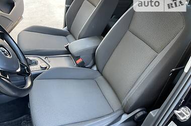 Внедорожник / Кроссовер Volkswagen Tiguan 2017 в 