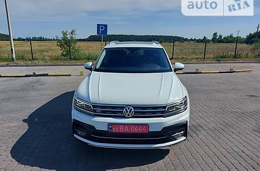 Внедорожник / Кроссовер Volkswagen Tiguan 2018 в Радивилове