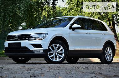 Внедорожник / Кроссовер Volkswagen Tiguan 2016 в Дрогобыче