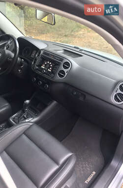 Внедорожник / Кроссовер Volkswagen Tiguan 2012 в 