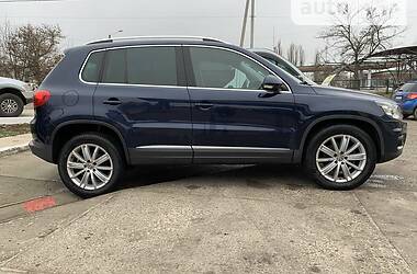 Внедорожник / Кроссовер Volkswagen Tiguan 2012 в Изюме