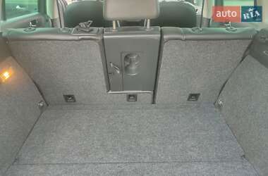 Позашляховик / Кросовер Volkswagen Tiguan 2009 в 