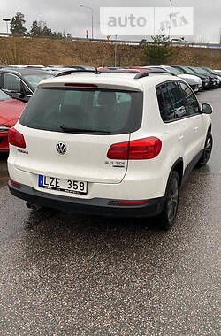 Внедорожник / Кроссовер Volkswagen Tiguan 2011 в Радивилове