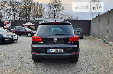 Внедорожник / Кроссовер Volkswagen Tiguan 2013 в Хмельницком