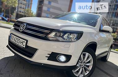 Позашляховик / Кросовер Volkswagen Tiguan 2012 в Івано-Франківську